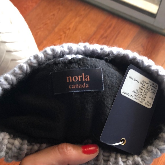 Norla Faux Fur Pompom Cinched Knit Beanie - Picture 7 of 7